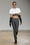 Bị đeo vòng quản thúc, tiểu thư lừa đảo vẫn tự tin catwalk chuyên nghiệp - 3
