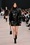 Jennie vắng mặt, Vương Nhất Bác hóa nam thần ở show diễn Chanel - 18