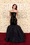 Váy corset khó thở của Hailey Bieber: Khi cơ thể là ngôn ngữ thời trang - 4