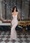 Váy corset khó thở của Hailey Bieber: Khi cơ thể là ngôn ngữ thời trang - 8