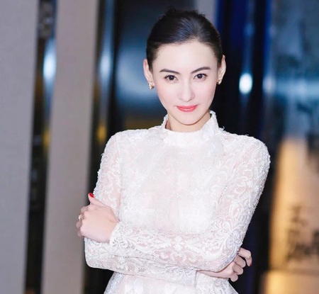 Trương Bá Chi tìm lại hạnh phúc sau 6 năm làm mẹ đơn thân - 24 Trương Bá Chi tìm lại hạnh phúc sau 6 năm làm mẹ đơn thân - 24