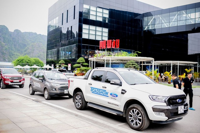 Sôi động Chương trình Lái thử xe & Bảo dưỡng lưu động Ford Roadshow 2017 - 2 Sôi động Chương trình Lái thử xe & Bảo dưỡng lưu động Ford Roadshow 2017 - 2