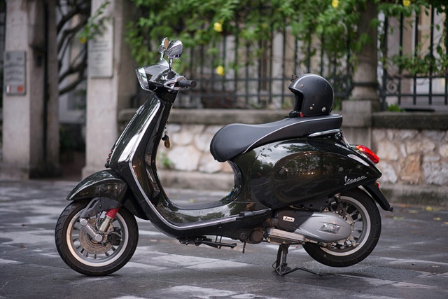 Vespa Primavera xanh 2016  Axega