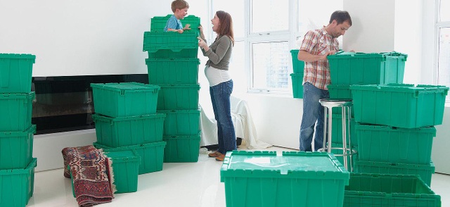 Tiết lộ bí quyết chuyển nhà giữa trời mưa thế nào để đồ đạc không bị hư? - 2 Tiết lộ bí quyết chuyển nhà giữa trời mưa thế nào để đồ đạc không bị hư? - 2