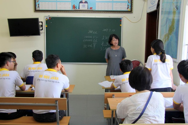 Cô Miyako Sakuma - Giáo viên người Nhật trực tiếp giảng dạy tại Jasa