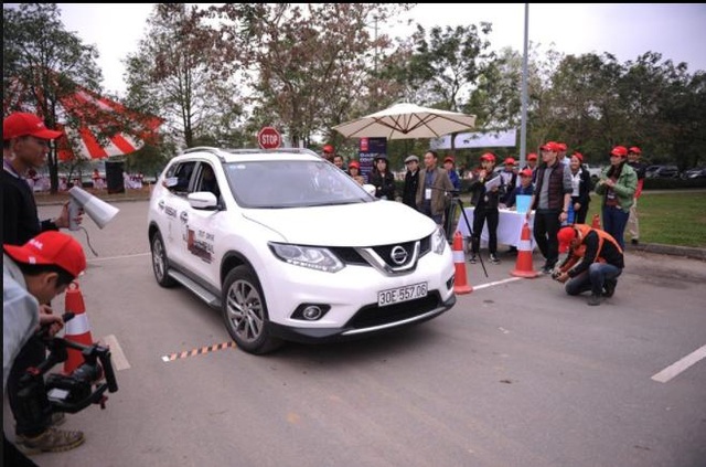 Sự kiện “vui cuối tuần, hòa cảm xúc” tại đại lý Nissan Long Biên ngày 30/9 - 2 Sự kiện “vui cuối tuần, hòa cảm xúc” tại đại lý Nissan Long Biên ngày 30/9 - 2