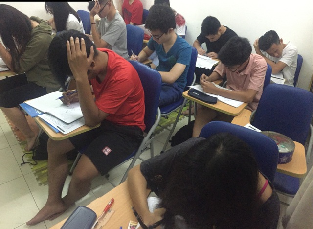 Thầy giáo Toán được phụ huynh và học sinh yêu mến - 3 Thầy giáo Toán được phụ huynh và học sinh yêu mến - 3
