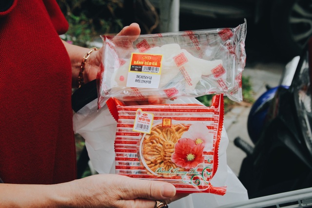 Bánh Trung thu chuẩn vị truyền thống “được lòng” nhiều thực khách - 4 Những chiếc bánh gói trọn yêu thương của mùa Tết đoàn viên.