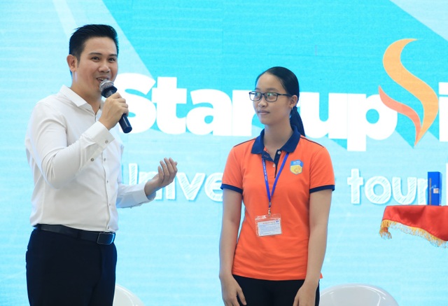 Chủ tịch Asanzo đưa ra nhiều lời khyên thiết thực cho các bạn trẻ đam mê khởi nghiệp