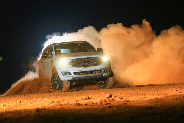 Khám phá Ford Everest 2018 tại triển lãm VMS 2018 - Ảnh 5. Khám phá Ford Everest 2018 tại triển lãm VMS 2018 - Ảnh 5.