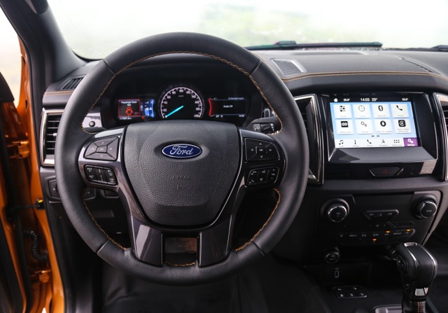 Đánh giá ưu và nhược điểm của Ford Ranger Wildtrak 2.0 bi-turbo 2018 - 3 Đánh giá ưu và nhược điểm của Ford Ranger Wildtrak 2.0 bi-turbo 2018 - 3