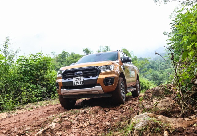 Đánh giá ưu và nhược điểm của Ford Ranger Wildtrak 2.0 bi-turbo 2018 - 5 Đánh giá ưu và nhược điểm của Ford Ranger Wildtrak 2.0 bi-turbo 2018 - 5