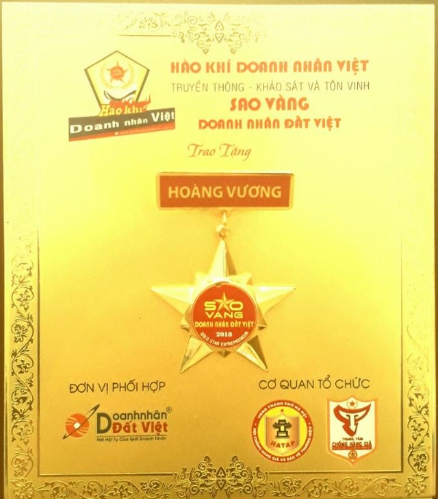 Bluware liên tiếp lọt vào “Top 100 thương hiệu nổi tiếng 2017” - 2 Bluware liên tiếp lọt vào “Top 100 thương hiệu nổi tiếng 2017” - 2