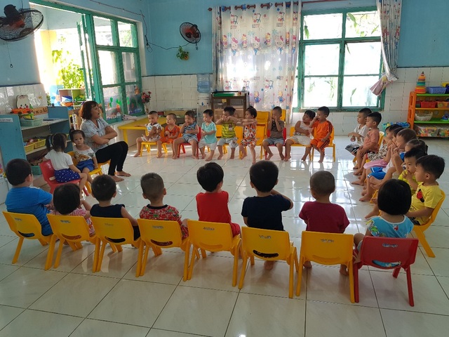 Dù nguy hiểm nhưng rất ít người chú ý đến nguy cơ này sau bão Usagi - 3 Không còn cảnh ngập nước, học sinh Trường mầm non Tuổi Thơ đã trở về với nếp sinh hoạt bình thường