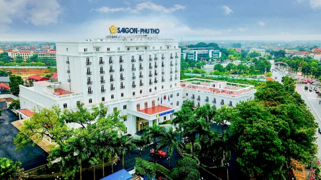 Saigontourist – thương hiệu vàng của du lịch Việt - 5 Khách sạn Sài Gòn - Phú Thọ đưa vào hoạt động tháng 9/2018, là một trong những cơ sở lưu trú lớn nhất tỉnh Phú Thọ.