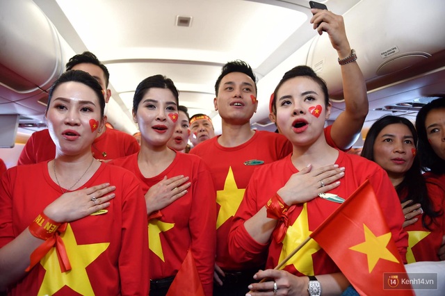 Trước trận chung kết, CĐV Việt Nam truyền tay nhau bí quyết cổ vũ truyền lửa cho đội tuyển - 5 Trước trận chung kết, CĐV Việt Nam truyền tay nhau bí quyết cổ vũ truyền lửa cho đội tuyển - 5