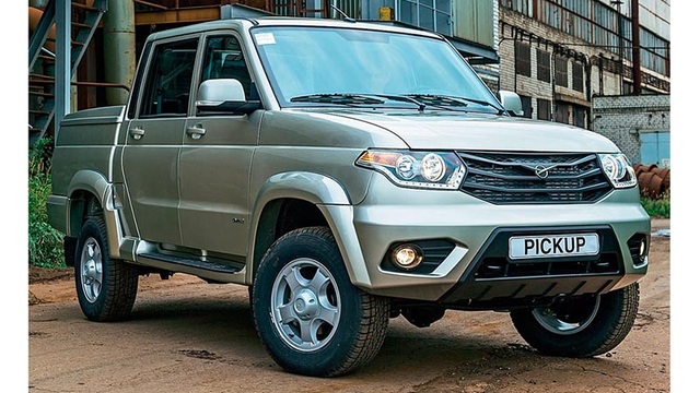 UAZ và Ssangyong quay trở lại Việt Nam, Toyota nâng cấp động cơ cho xe nhỏ - 1 UAZ Pick-up 2016