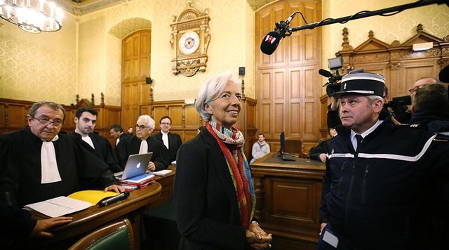 Tổng giám đốc IMF hầu tòa vì cáo buộc tắc trách - 1
Bà Christine Lagarde tại phiên tòa án Pháp hôm 12/12 (Ảnh: Reuters)