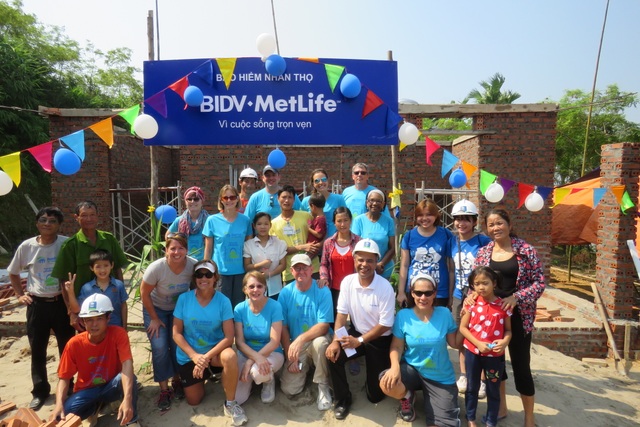 BIDV Metlife chung tay xây thêm mái ấm cho hộ nghèo tỉnh Phú Thọ - 2 BIDV Metlife chung tay xây thêm mái ấm cho hộ nghèo tỉnh Phú Thọ - 2