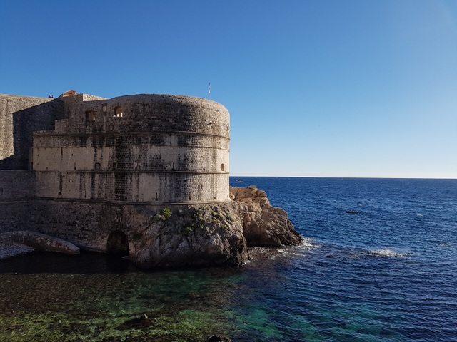 Đông Âu - những điểm đến quyến rũ - 12
Một góc nhìn ra biển ở Dubrovnik