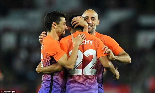 Man City giành trận thắng thứ 7 liên tiếp cùng Guardiola - 1 Man City giành trận thắng thứ 7 liên tiếp cùng Guardiola - 1