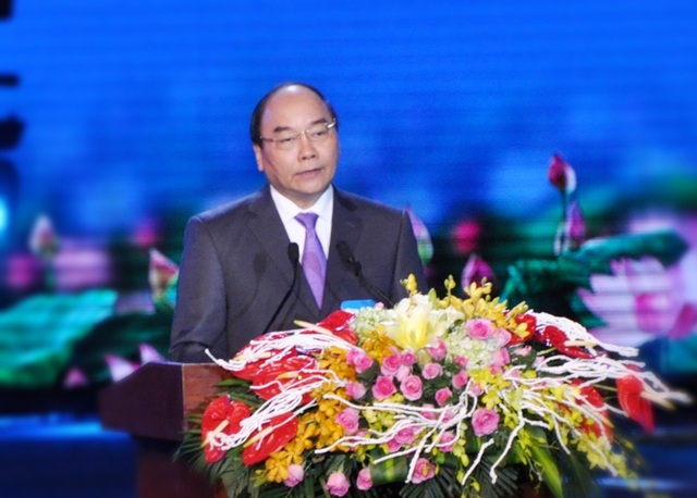 Thủ tướng kỳ vọng Đà Nẵng tiên phong xây dựng Thành phố khởi nghiệp - 1
Ủy viên Bộ Chính trị, Thủ tướng Nguyễn Xuân Phúc phát biểu tại Lễ mít tinh kỷ niệm 20 năm Đà Nẵng trực thuộc Trung ương.