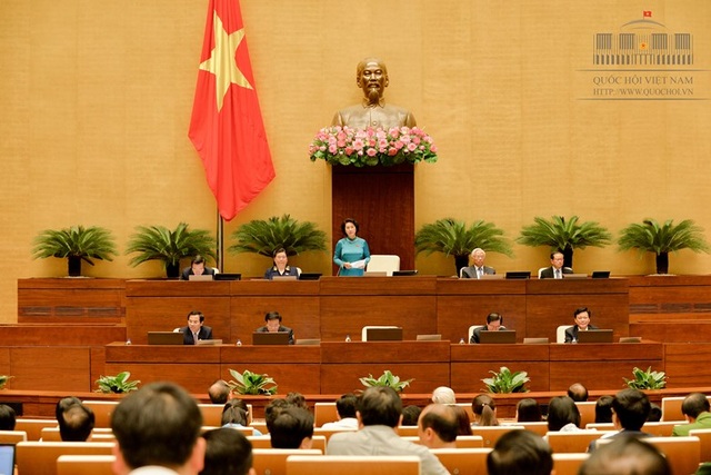 Thủ tướng: Không để vụ tiêu cực, tham nhũng nào "chìm xuồng" - 1
Chủ tịch Quốc hội Nguyễn Thị Kim Ngân phát biểu tổng kết phiên chất vấn và trả lời chất vấn đầu tiên của Quốc hội khóa XIV.