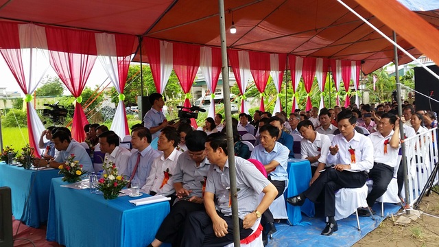 Giáo sư Vũ Đình Cự - “Nhà thông thái” của giới khoa học Việt Nam - 3 Đông đảo nhân dân đến dự lễ khánh thành nhà tưởng niệm.