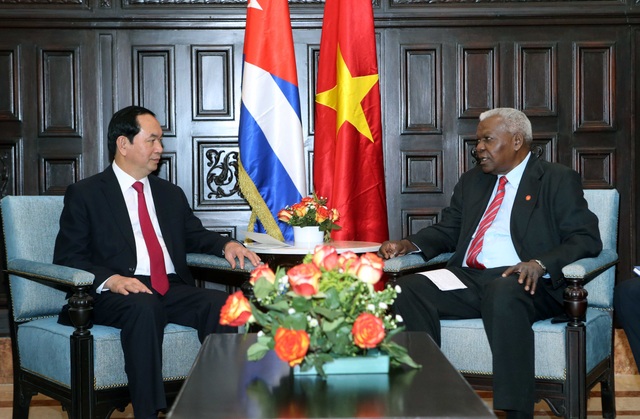Chủ tịch nước Trần Đại Quang nhận phần thưởng cao quý nhất của Nhà nước Cuba - 2
Trong chương trình thăm chính thức Cộng hòa Cuba, sáng 16/11/2016 (theo giờ địa phương), tại Thủ đô Havana, Chủ tịch nước Trần Đại Quang gặp Chủ tịch Quốc hội Cuba Esteban Lazo. Ảnh: Nhan Sáng-TTXVN