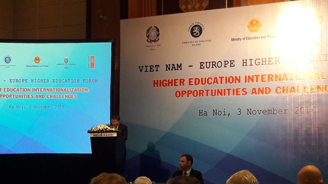 Diễn đàn Giáo dục đại học Việt Nam – Châu Âu: Cơ hội cho các trường đại học - 1
Thứ trưởng Bộ GD&ĐT Bùi Văn Ga phát biểu tại diễn đàn