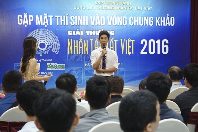 BTC Giải thưởng Nhân tài Đất Việt: "Các bạn phải lan tỏa ra toàn cầu!" - 7
Trương Công Thành, trưởng nhóm sản phẩm Hệ thống phân tích ngữ nghĩa và quản trị tương tác mạng xã hội SMCC