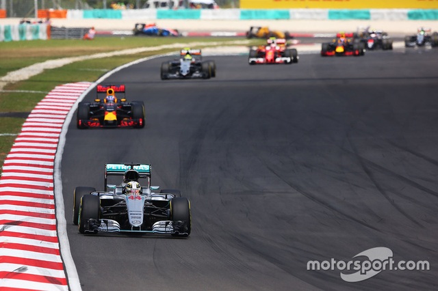 Daniel Ricciardo và Red Bull Racing thống trị Sepang - 7 Daniel Ricciardo và Red Bull Racing thống trị Sepang - 7