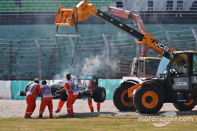 Daniel Ricciardo và Red Bull Racing thống trị Sepang - 12 Daniel Ricciardo và Red Bull Racing thống trị Sepang - 12