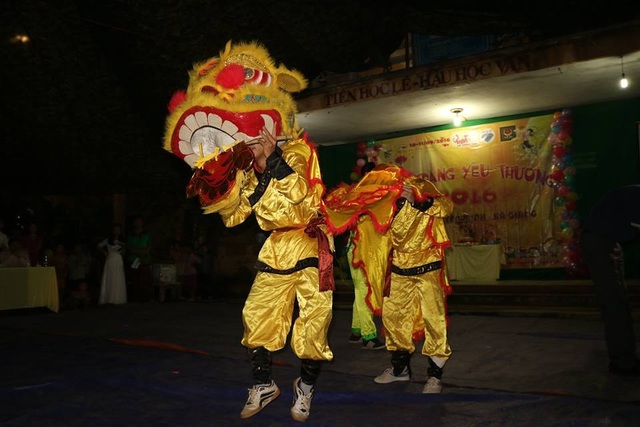 Mùa Trung thu – Mùa trăng đong đầy hạnh phúc với các em nhỏ nơi biên giới - 4 Mùa Trung thu – Mùa trăng đong đầy hạnh phúc với các em nhỏ nơi biên giới - 4
