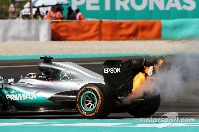 Daniel Ricciardo và Red Bull Racing thống trị Sepang - 10 Daniel Ricciardo và Red Bull Racing thống trị Sepang - 10