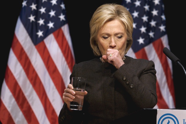 Báo Anh: Đảng Dân chủ tính tìm người thay thế bà Clinton tranh cử tổng thống - 1
Ứng viên tổng thống Mỹ Hillary Clinton. (Ảnh: Reuters)
