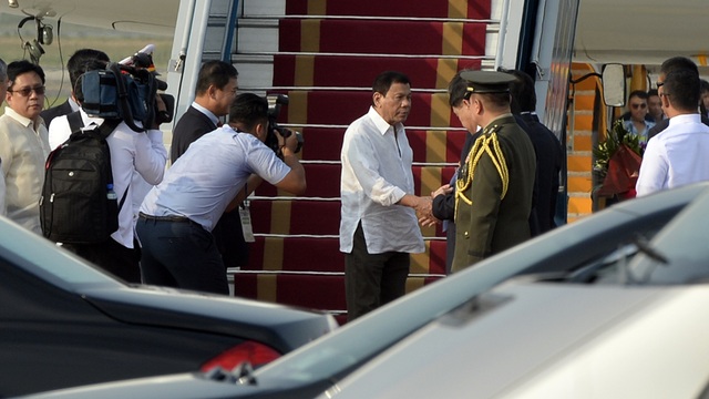 Tổng thống Philippines đến Hà Nội, bắt đầu chuyến công du Việt Nam - 8 Tổng thống Philippines đến Hà Nội, bắt đầu chuyến công du Việt Nam - 8