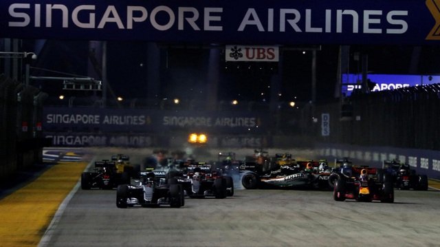 Nico Rosberg thắng tuyệt đối tại chặng đua Singapore - 6 Nico Rosberg thắng tuyệt đối tại chặng đua Singapore - 6