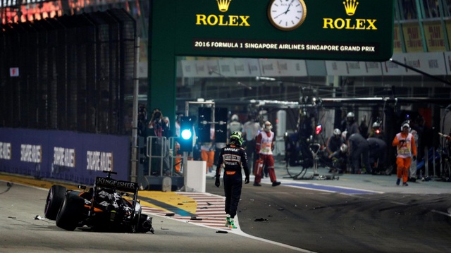 Nico Rosberg thắng tuyệt đối tại chặng đua Singapore - 7 Nico Rosberg thắng tuyệt đối tại chặng đua Singapore - 7