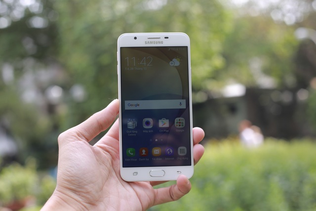 Trên tay và đánh giá nhanh Galaxy J7 Prime Hồng Vàng - 6 Trên tay và đánh giá nhanh Galaxy J7 Prime Hồng Vàng - 6