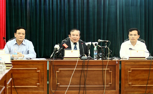 
Thứ trưởng Bộ GD& ĐT Bùi Văn Ga chủ trì buổi công bố phương án thi 2017.
