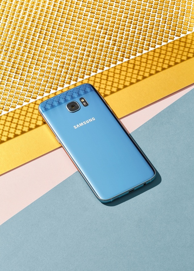 7 sắc thái trong ngôn ngữ thiết kế của Galaxy S7 edge Xanh Coral - 1 7 sắc thái trong ngôn ngữ thiết kế của Galaxy S7 edge Xanh Coral - 1