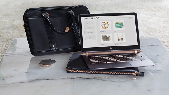 HP Spectre - laptop siêu mỏng khẳng định thương hiệu cao cấp - 4 HP Spectre chính là một “siêu phẩm” đáng để đầu tư và góp phần thể hiện đẳng cấp khác biệt cho những thương gia hay doanh nhân trên thế giới.