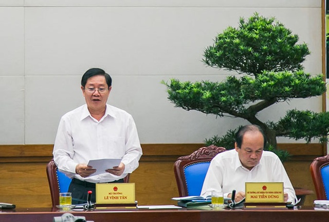 Cho từ chức, miễn nhiệm cán bộ yếu kém - 1
Bộ trưởng Nội vụ Lê Vĩnh Tân