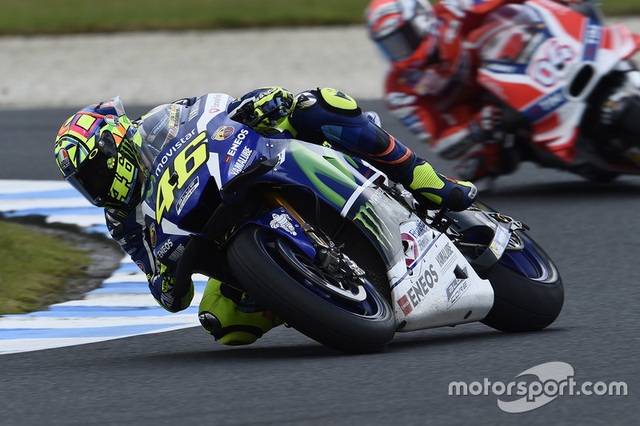 Cal Crutchlow thắng dễ, Marquez phạm sai lầm đáng tiếc - 5 Cal Crutchlow thắng dễ, Marquez phạm sai lầm đáng tiếc - 5