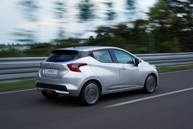 Nissan Micra thay đổi diện mạo - 16 Nissan Micra thay đổi diện mạo - 16