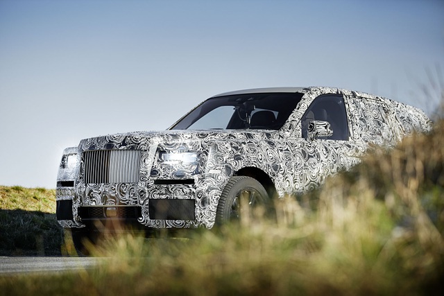 Rolls-Royce hé lộ hình ảnh đầu tiên của Cullinan SUV - 1 Rolls-Royce hé lộ hình ảnh đầu tiên của Cullinan SUV - 1