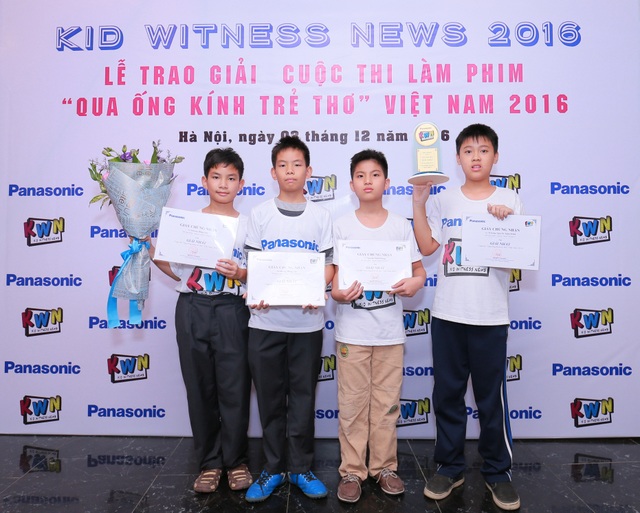Panasonic trao giải cuộc thi qua ống kính trẻ thơ 2016 - 2 Hàng ngày chúng con có rất nhiều chuyện muốn chia sẻ và mong được bố mẹ lắng nghe – Đó là thông điệp nhóm Master Hand Children muốn gửi gắm qua phim.