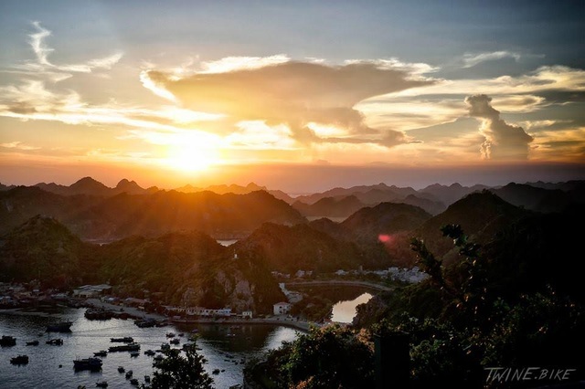 Chàng Tây bán gia sản để đi “phượt” mê mẩn Việt Nam không muốn về - 1 Chàng Tây bán gia sản để đi “phượt” mê mẩn Việt Nam không muốn về - 1