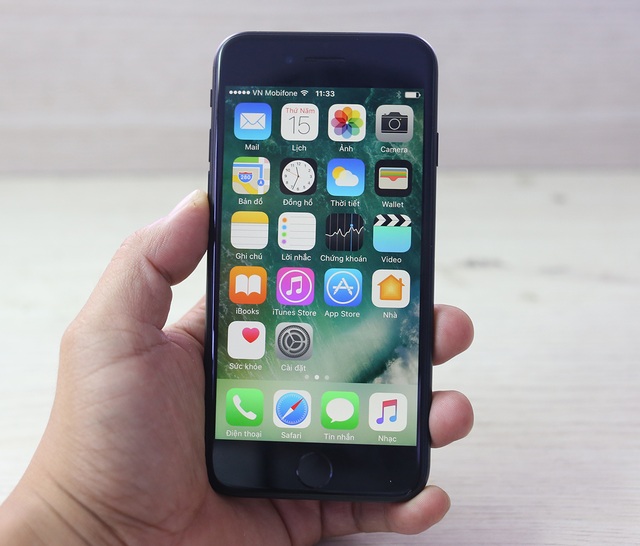 Mở hộp iPhone 7 màu đen mờ bản thương mại đầu tiên tại Việt Nam - 17 Màn hình chính